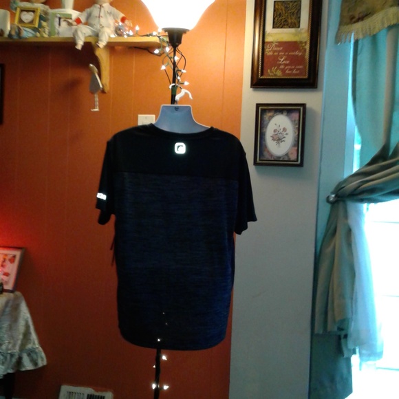 BLACK AND GRAY SHIRT - Picture 2 of 8